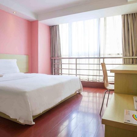 7Days Inn Wuzhou South Railway Station Cangwu Экстерьер фото